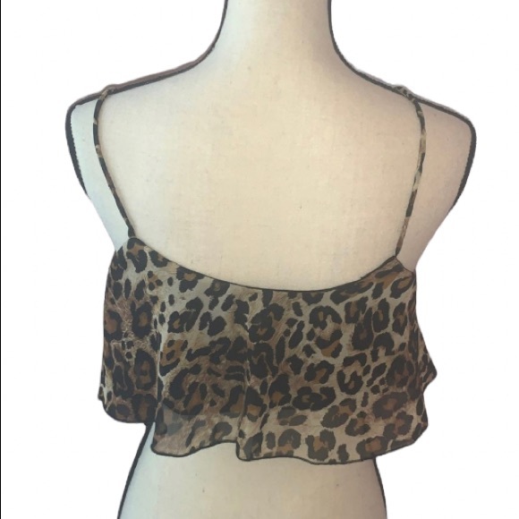 Flowy Leopard Crop Top - Picture 2 of 2